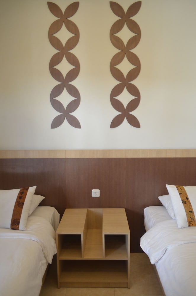 Mawar Asri Hotel 15/43