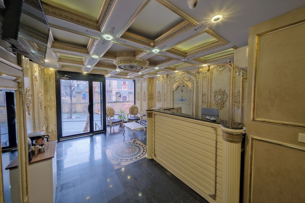 Grand Kavi Hotel 4/50