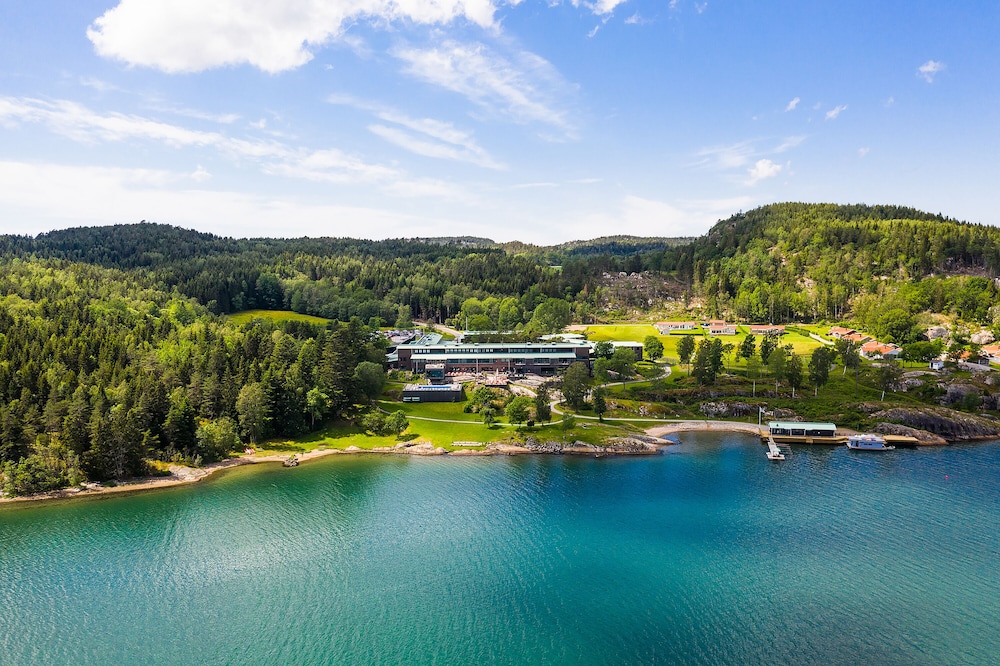 Vann Spa Hotel and Conference 48/50