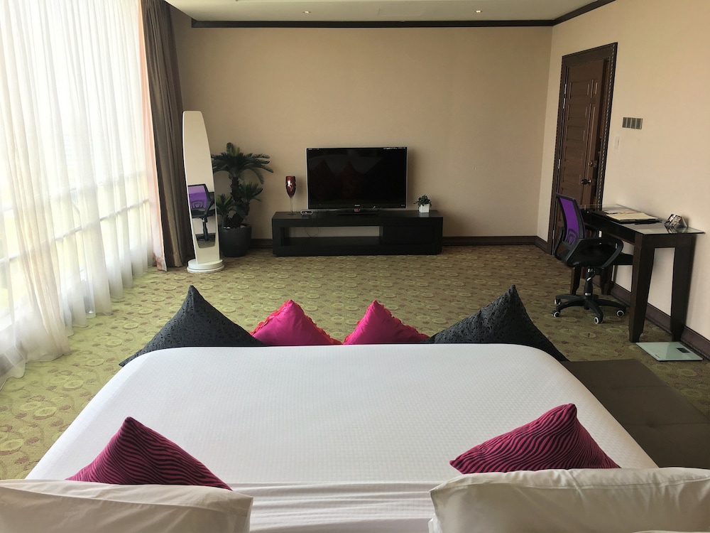 Kinta Riverfront Hotel And Suites 21/63