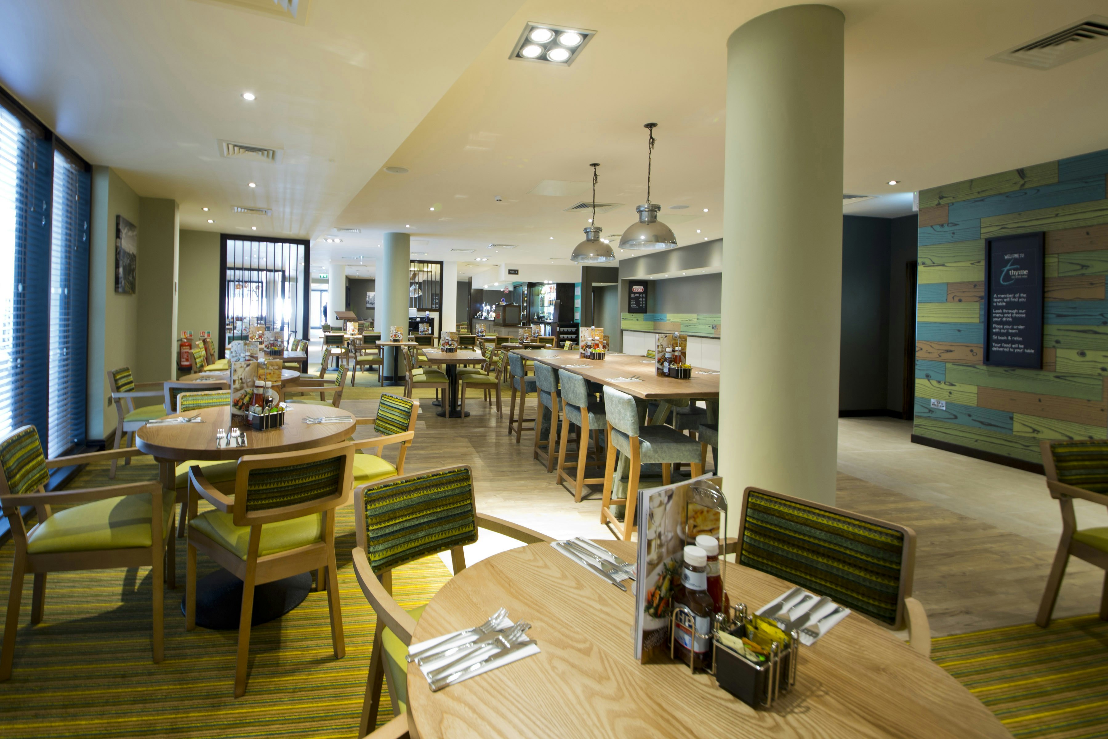 Premier Inn Edinburgh City Centre Royal Mile 25/37