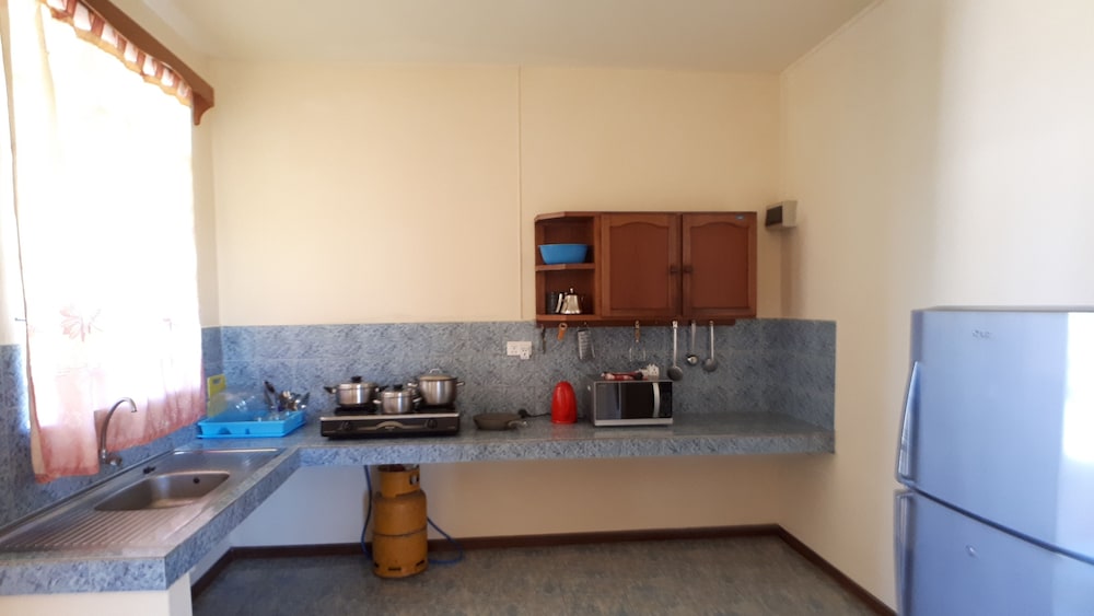 Allamanda Studios And Apartments 17/44