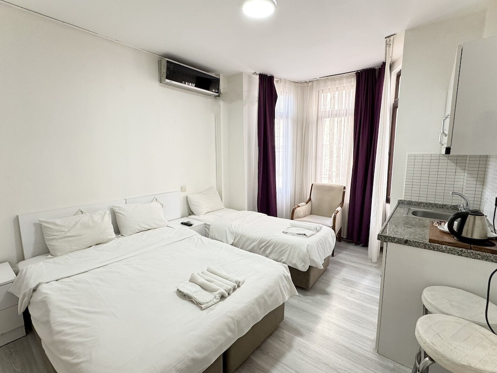 Royal Pera Taksim 33/67