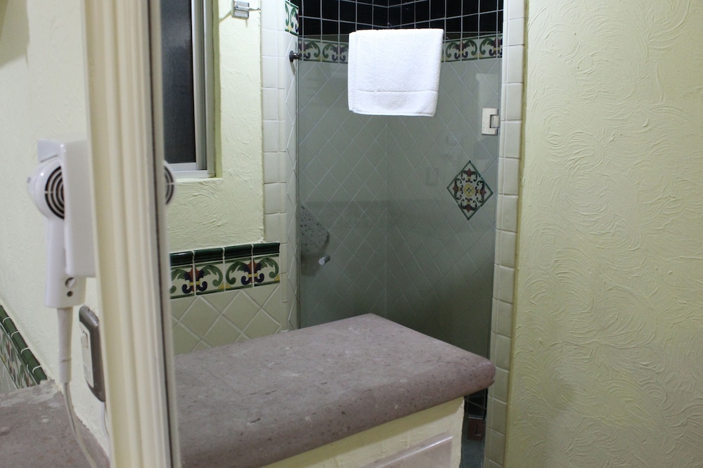 Hotel La Parroquia 29/82