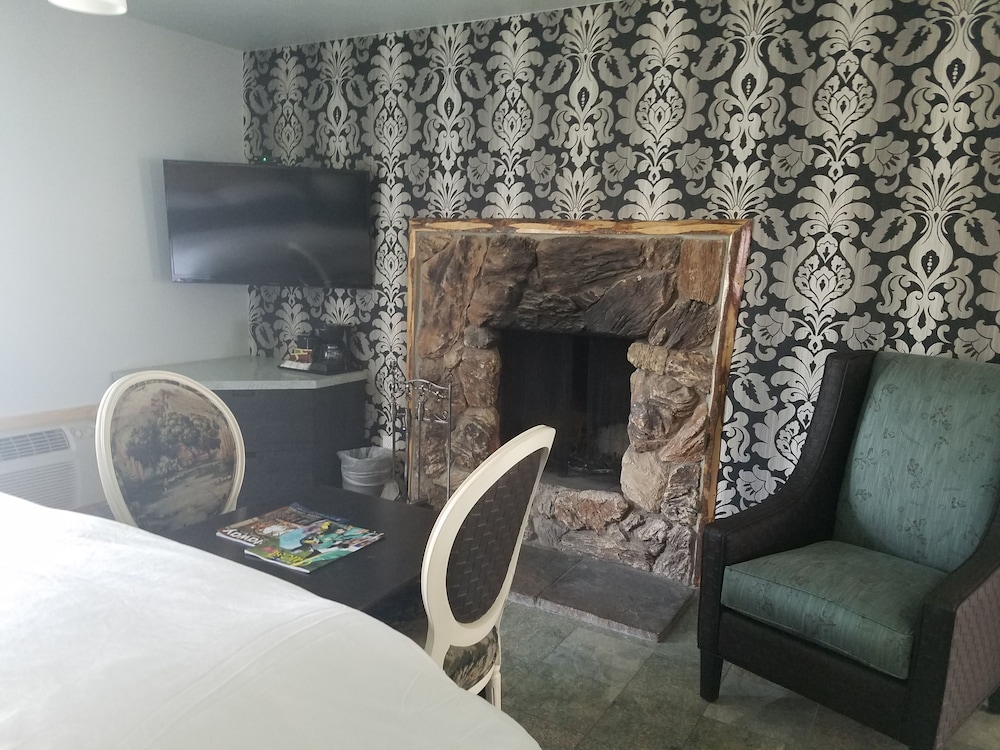3 Peaks Resort Beach Club 34/50