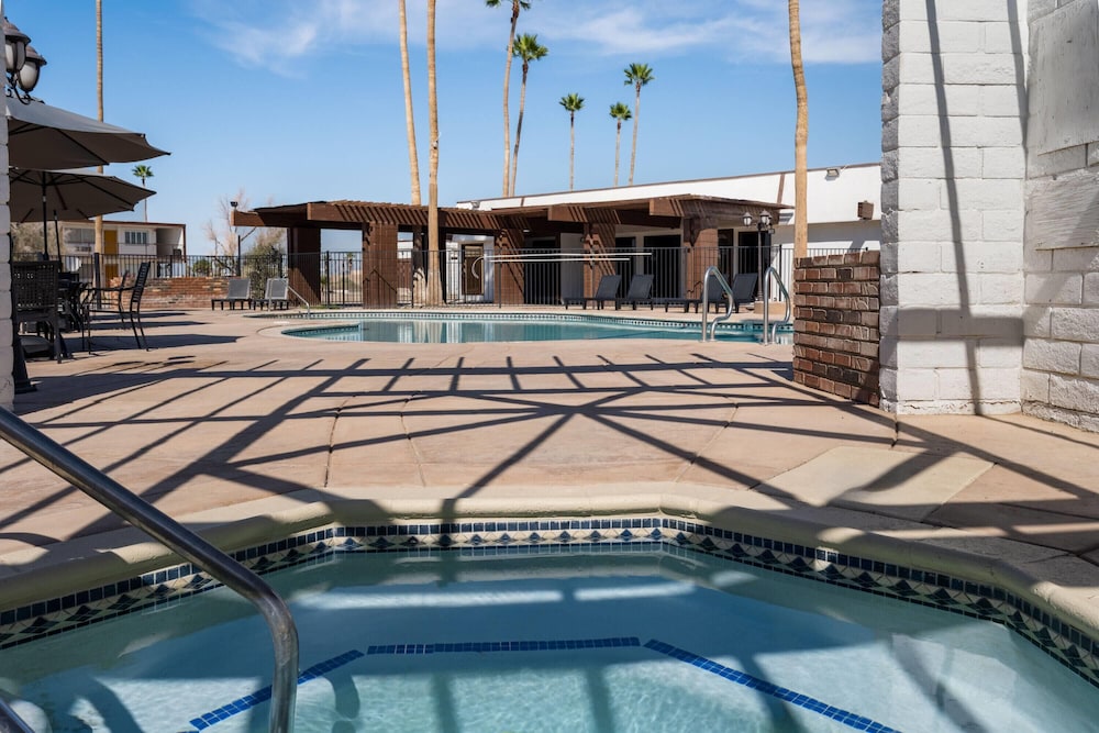 Travelodge by Wyndham Imperial/El Centro 20/48
