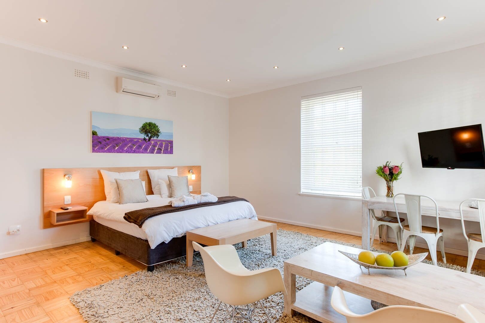 Executive, Double or Twin Bed