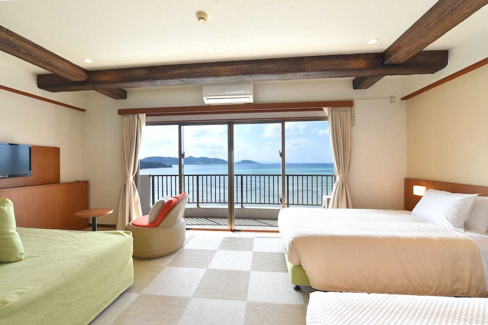 Superior, Twin Beds, Ocean View, District Building