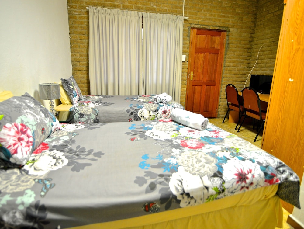 Lalamo Guest House 13/27