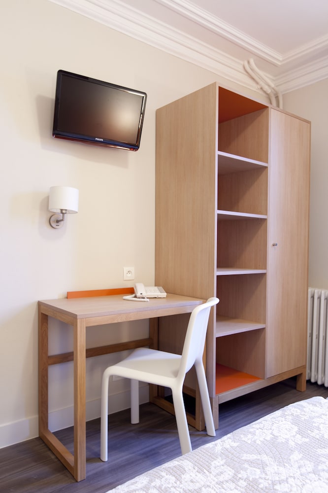 Est Hotel 44/52