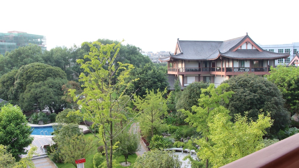 Guilinyi Royal Palace 8/50