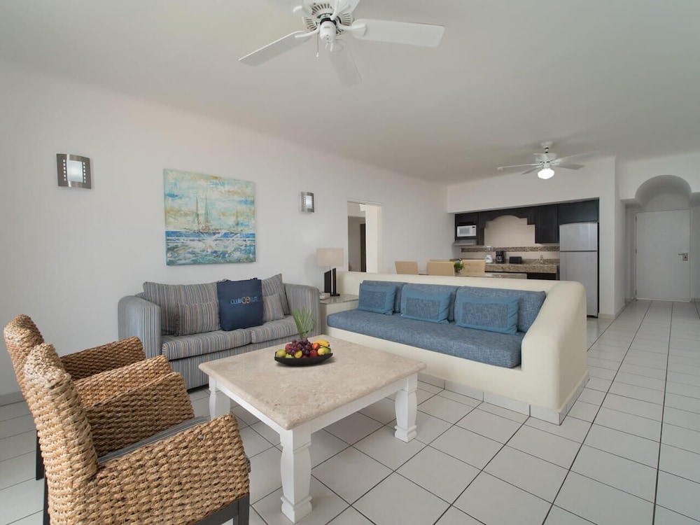 El Cid Marina Beach Hotel 58/76