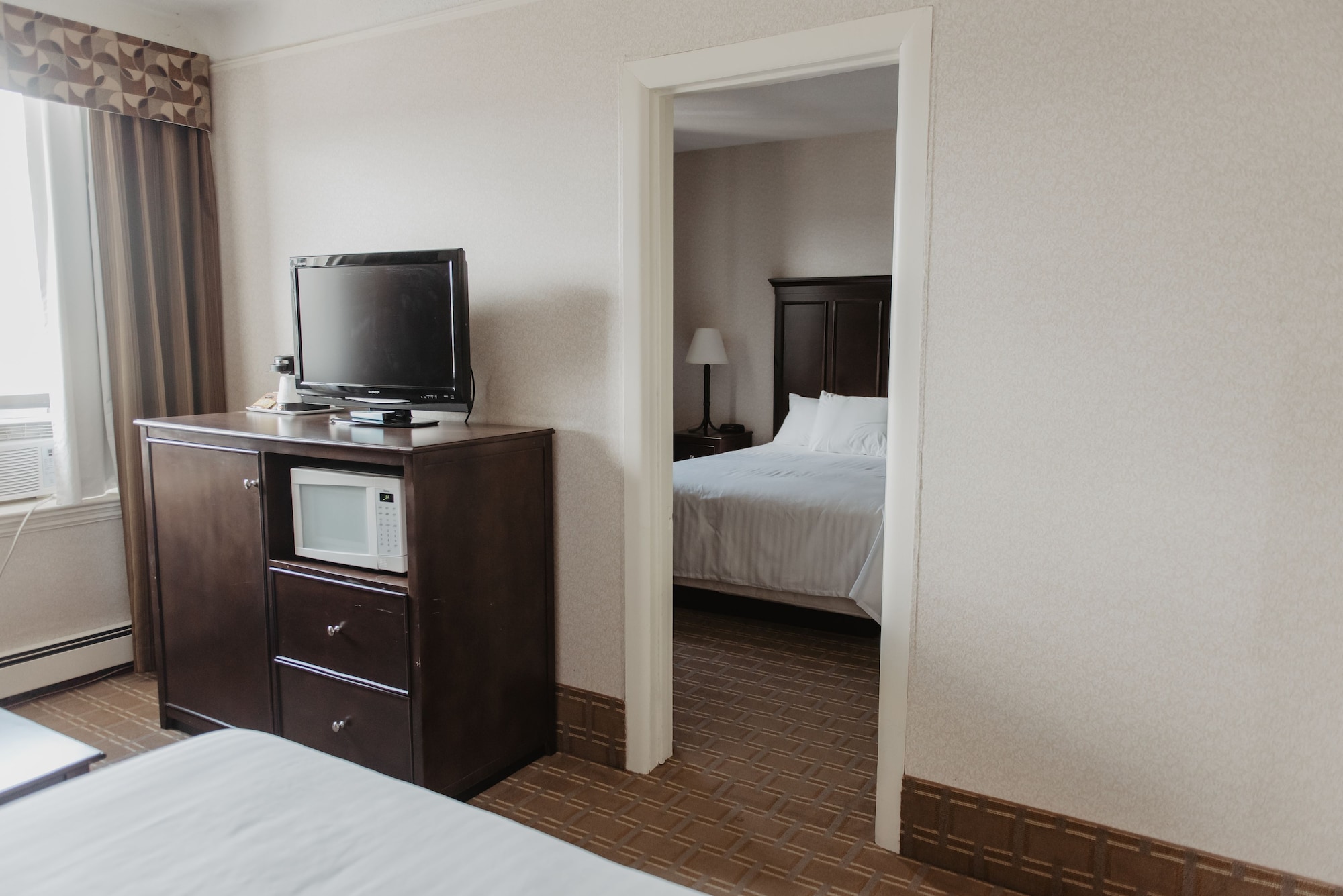 Junior Suite, Queen Bed, City View