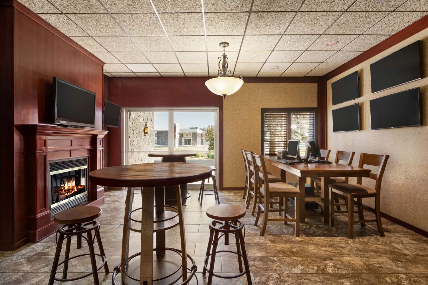 Baymont by Wyndham Mandan Bismarck Area 21/36
