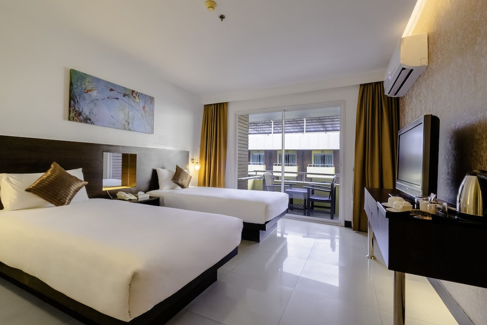 Baron Beach Hotel 34/73