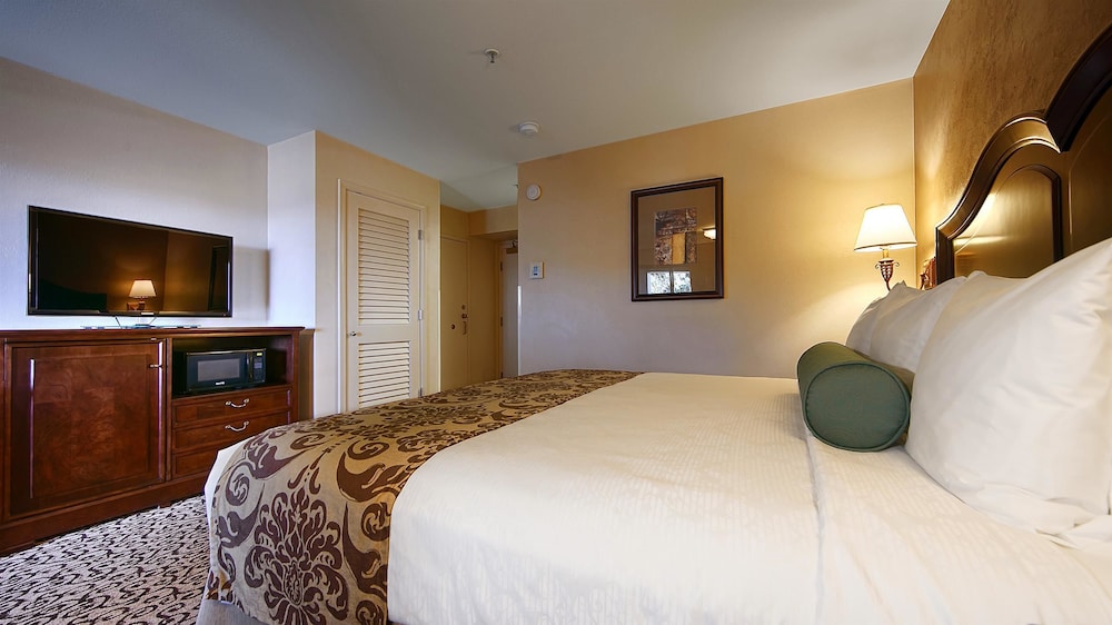 Best Western Plus Inn At The Vines 11/43