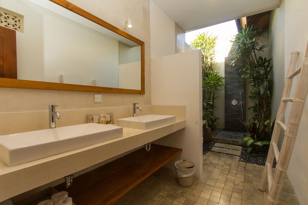 Echo Beach Villa and Apartment 16/65