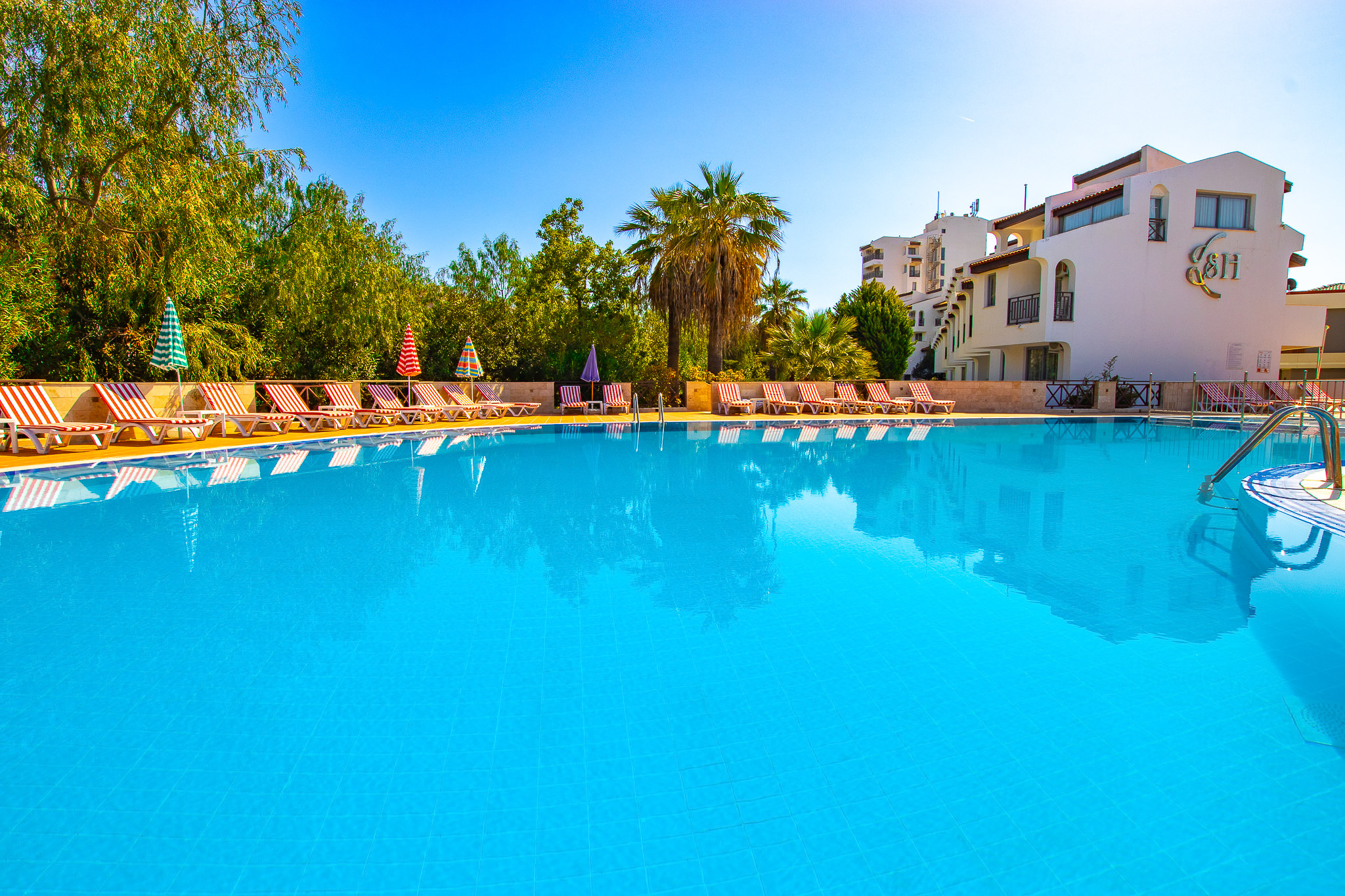 Sentinus Beach Hotel 54/83