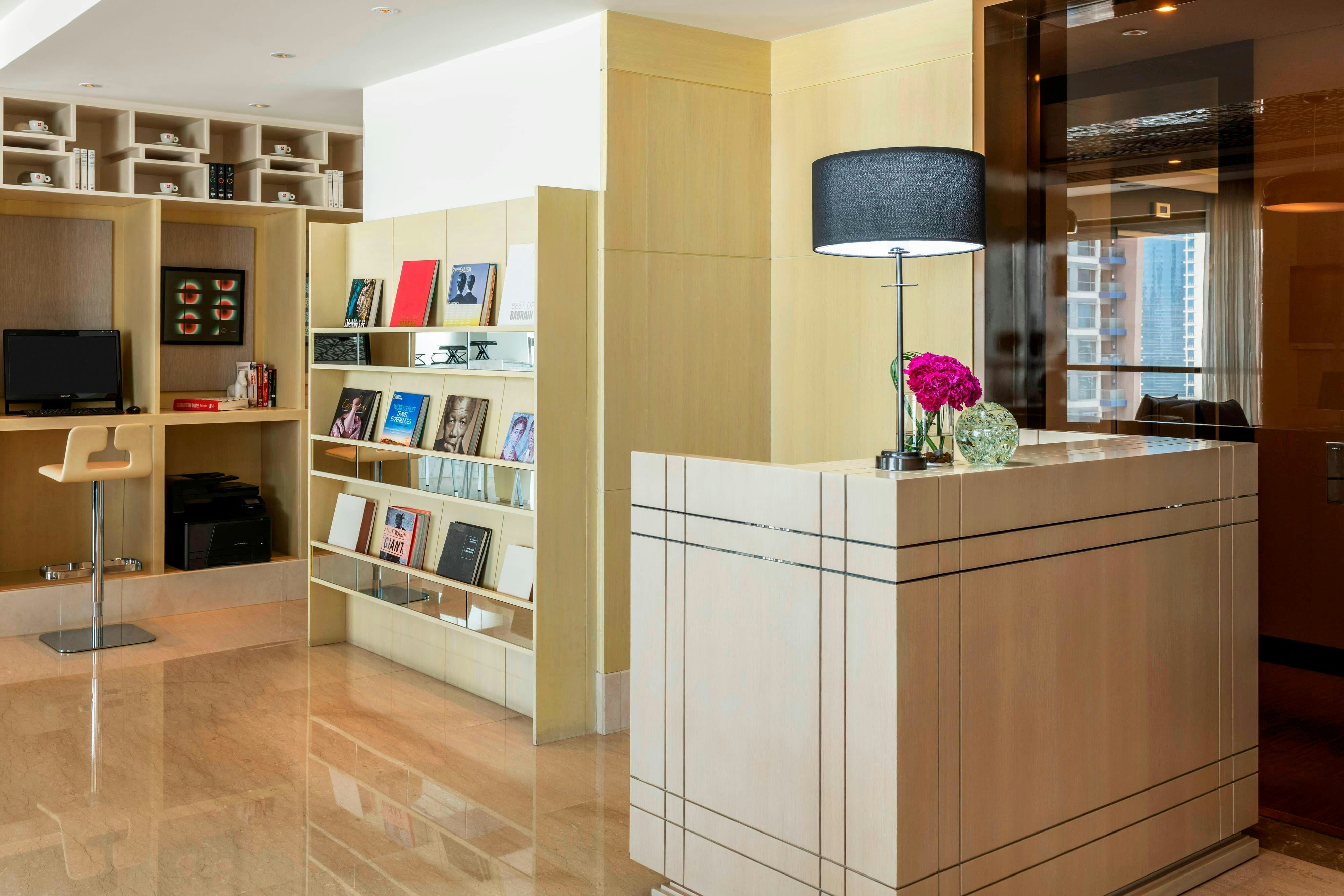 Lobby at Le Meridien Bahrain City Centre, MANAMA