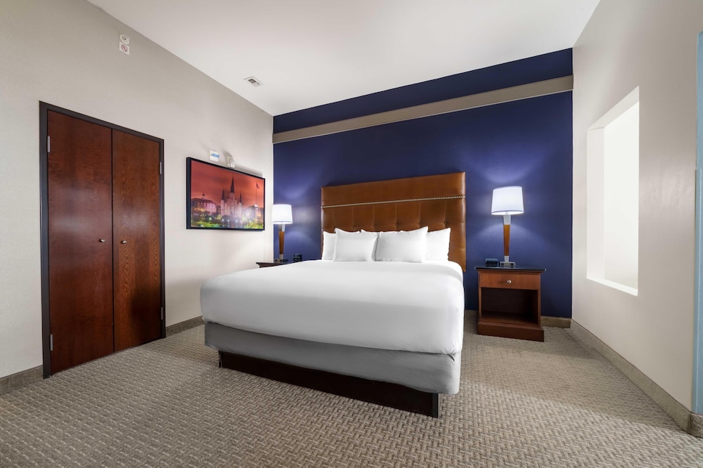 Drury Plaza Hotel New Orleans 8/50