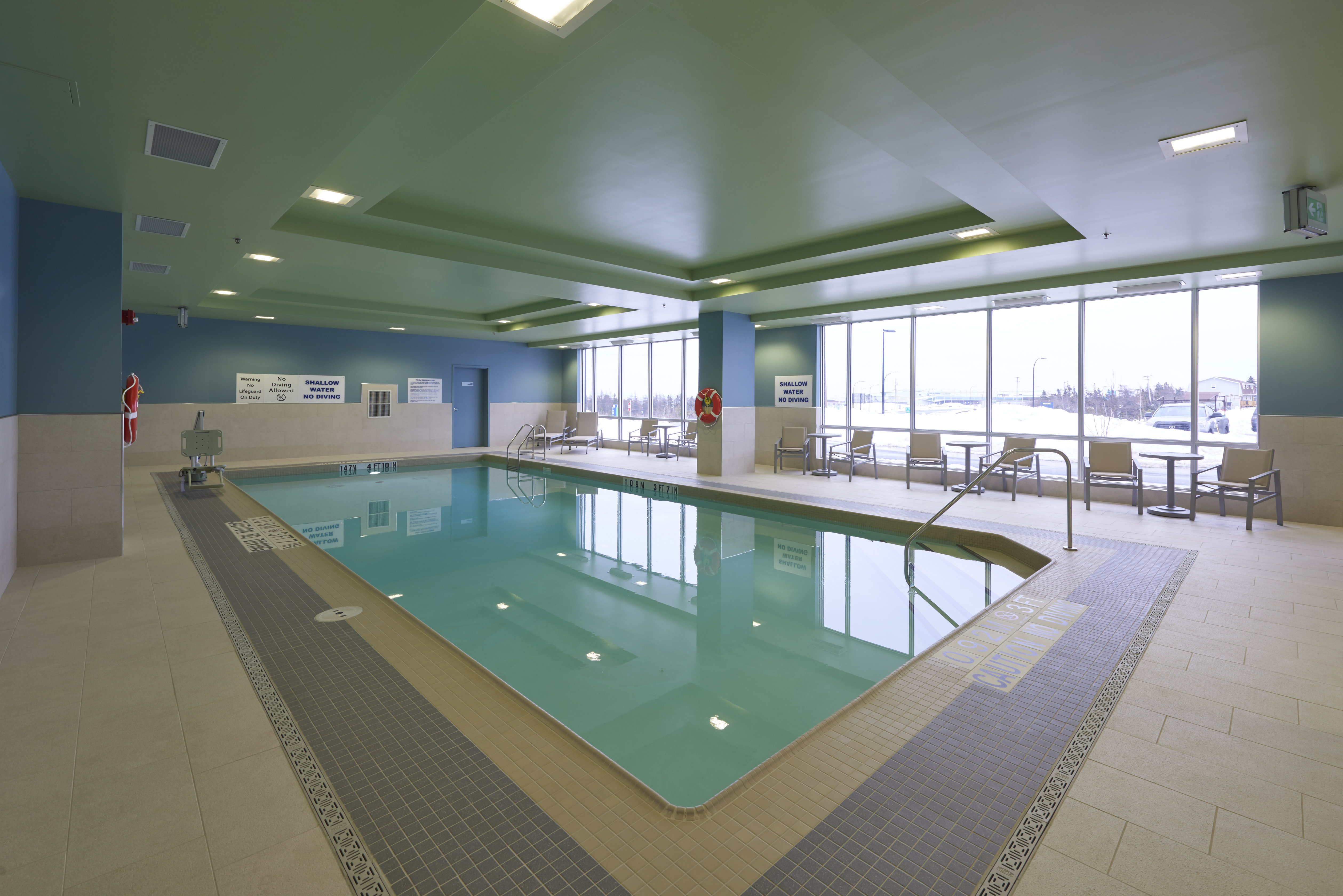 Holiday Inn Express Suites St John S Airport 19/52