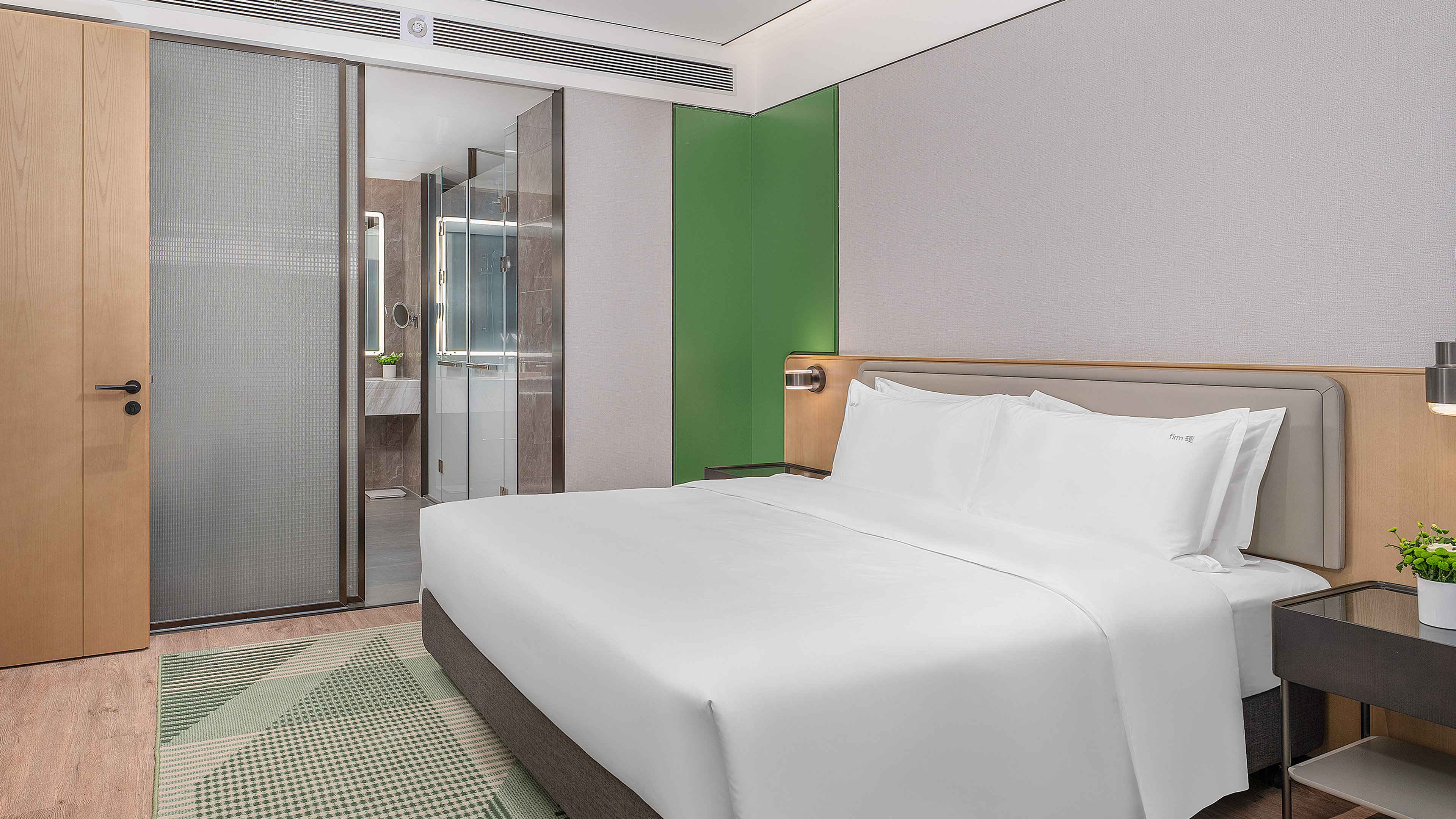 Holiday Inn Wuhan Houguan Lake by IHG 13/50
