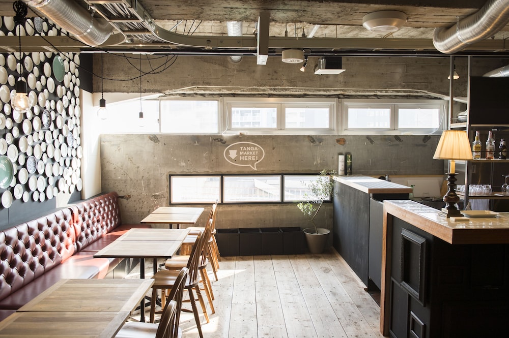 Hostel And Dining Tanga Table 34/57
