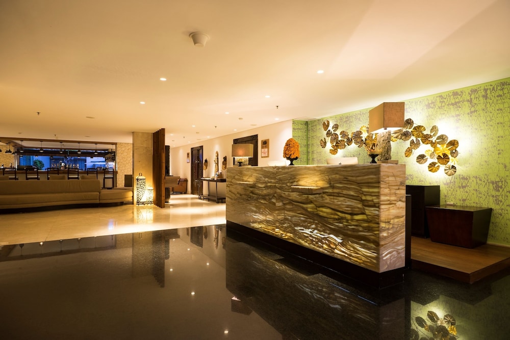D Primahotel Petitenget Seminyak 2 11/64