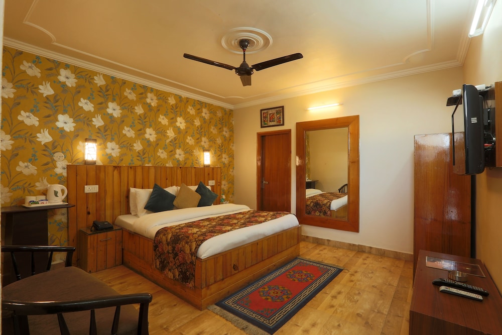 Hotel Mongas 9/50