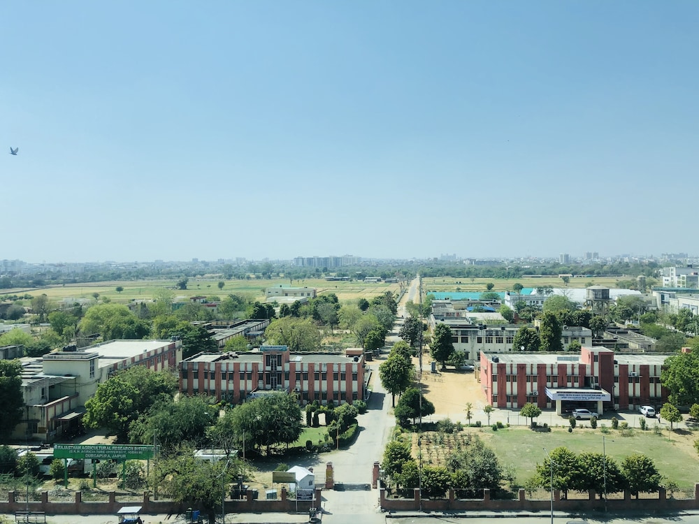 Radisson Blu Hotel Jaipur Airport 64/66