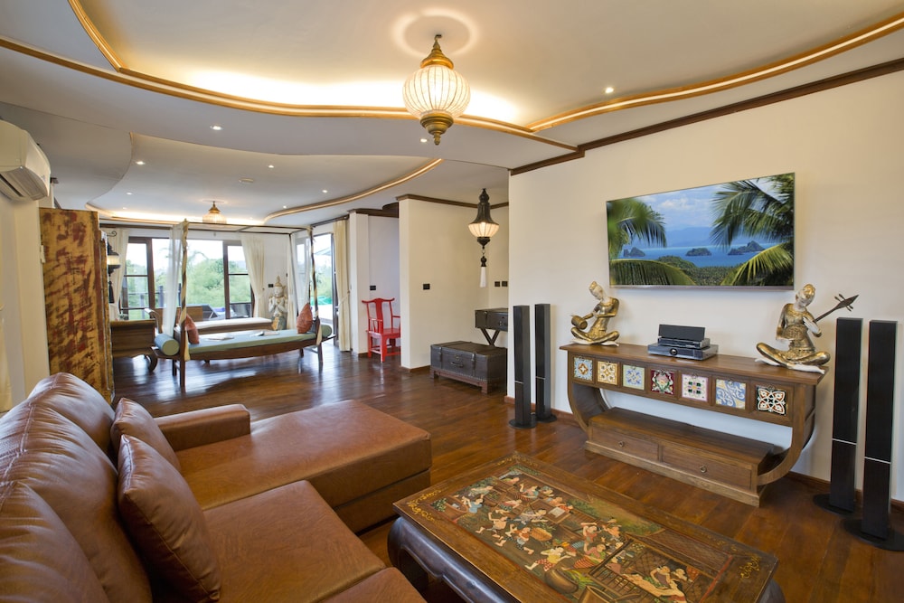 PARADISE ISLAND ESTATE 41/76