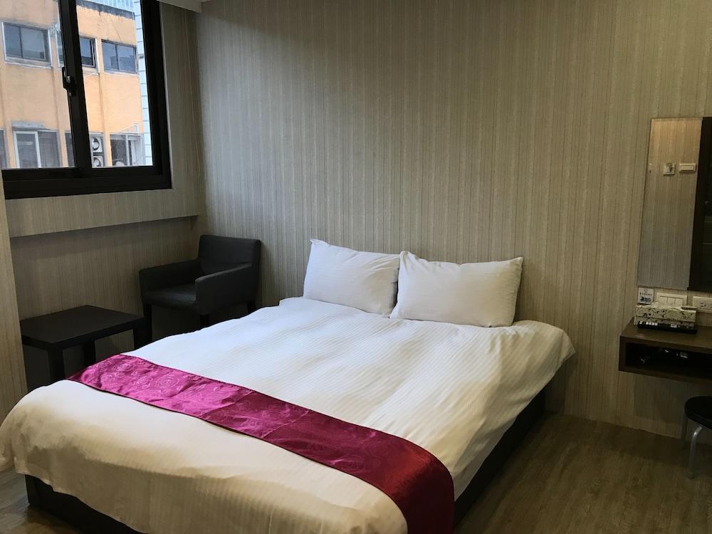 Everyday Hot Spring Hotel 9/65
