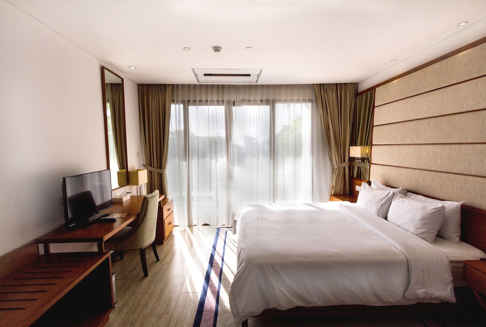 Lv8 Resort Hotel 16/72