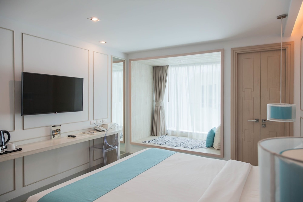 The Bloc Hotel 21/65