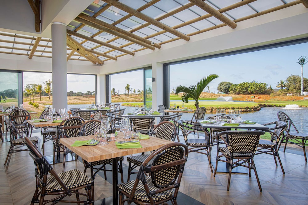 Radisson Blu Azuri Resort and Spa 60/69