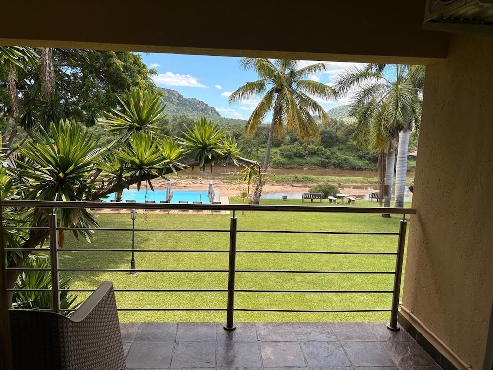 Rio Vista Lodge 3/50