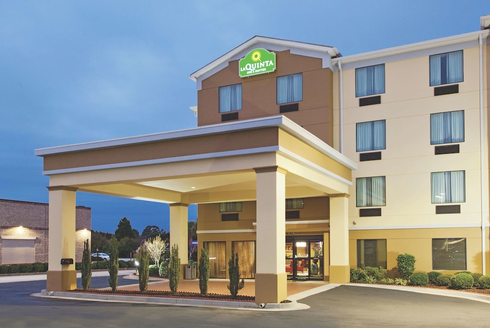 La Quinta Inn Suites Warner Robins 1/62