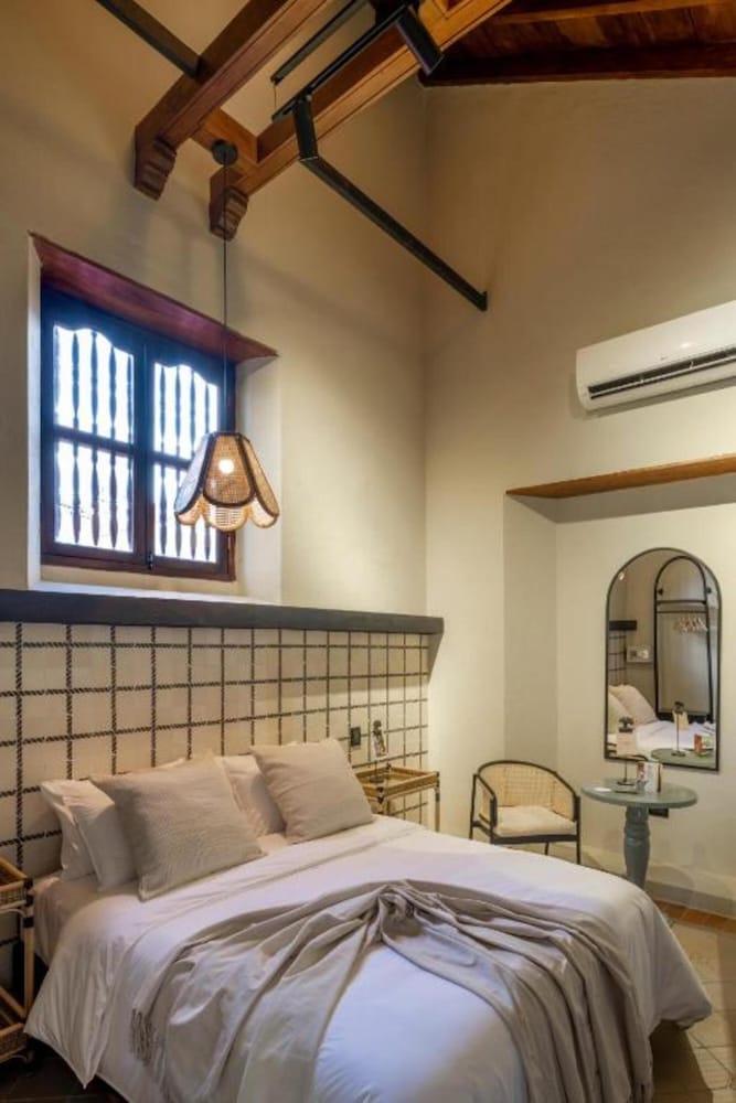 Privado Selfservice Boutique Rooms 14/46