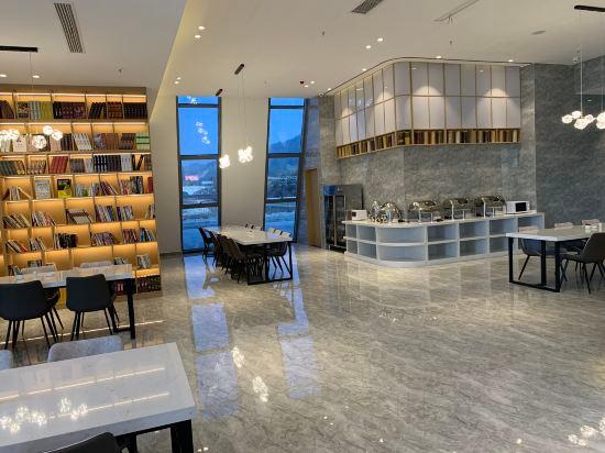 7 Days Inn Chongqing Liangping South Station high-speed railway station Branch 15/36