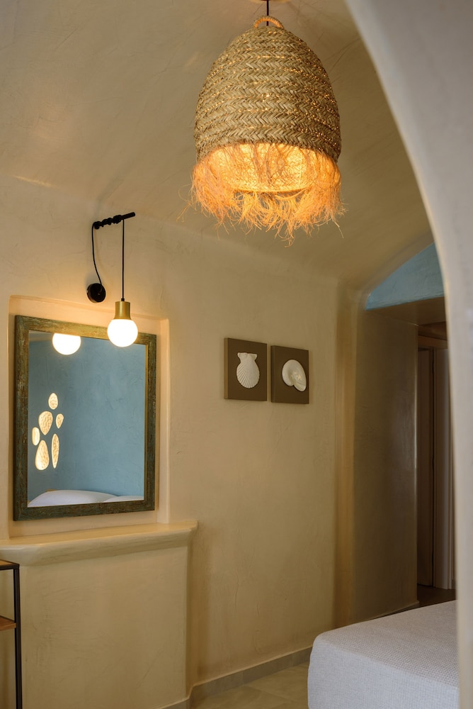 ACRO BLUE LUXURY VILLAS 28/60