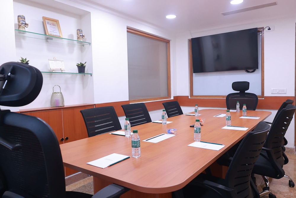 SAVOY SUITES Noida 26/34