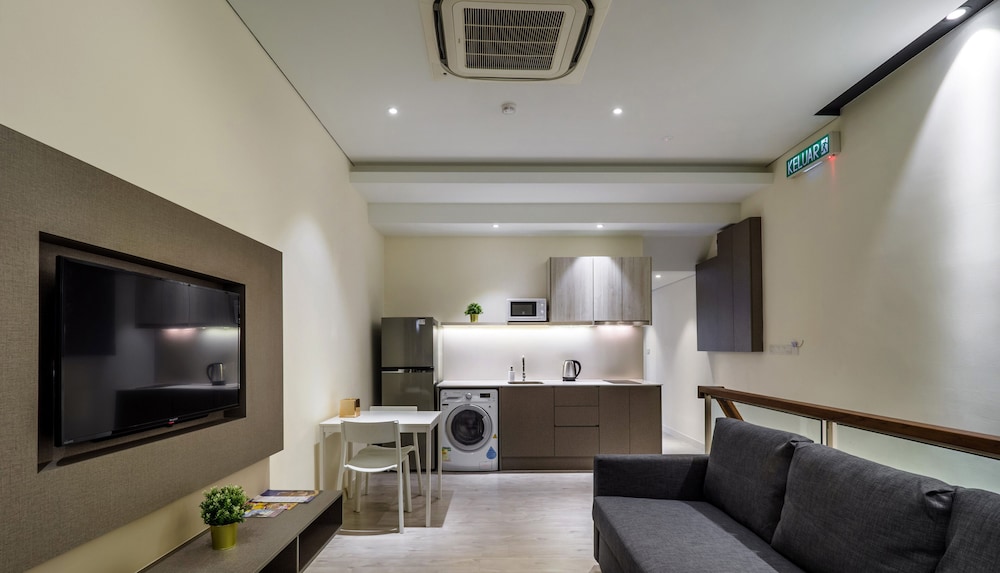 Macallum Central Hotel Managed By The Ascott Limited 12/16