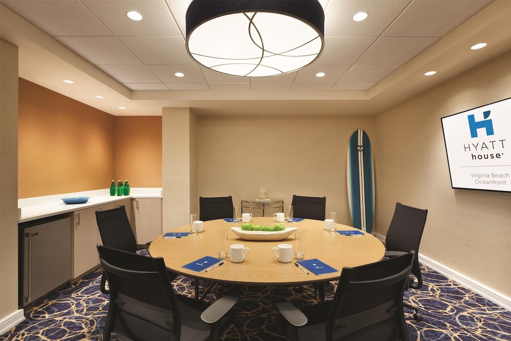 Hyatt House Virginia Beach Oceanfront 29/48