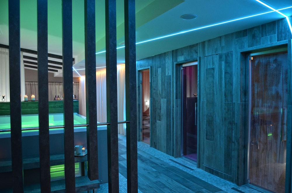 Vea Resort Hotel 35/63