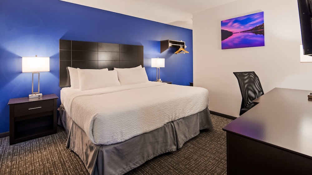 The SureStay Hotel by Best Western Presque Isle 11/42