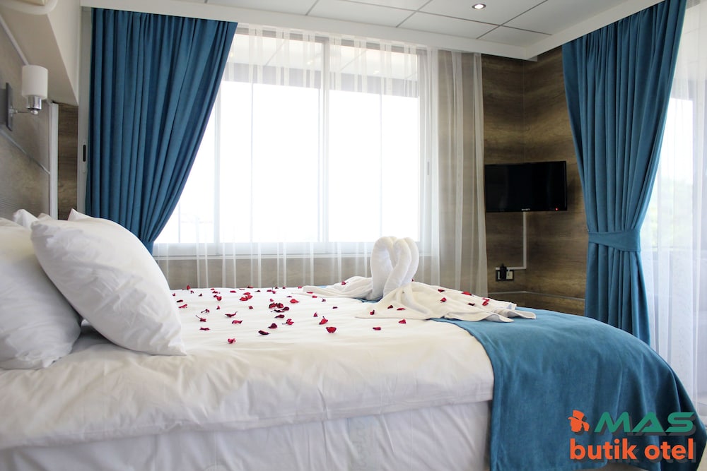 Mas Otel 13/38