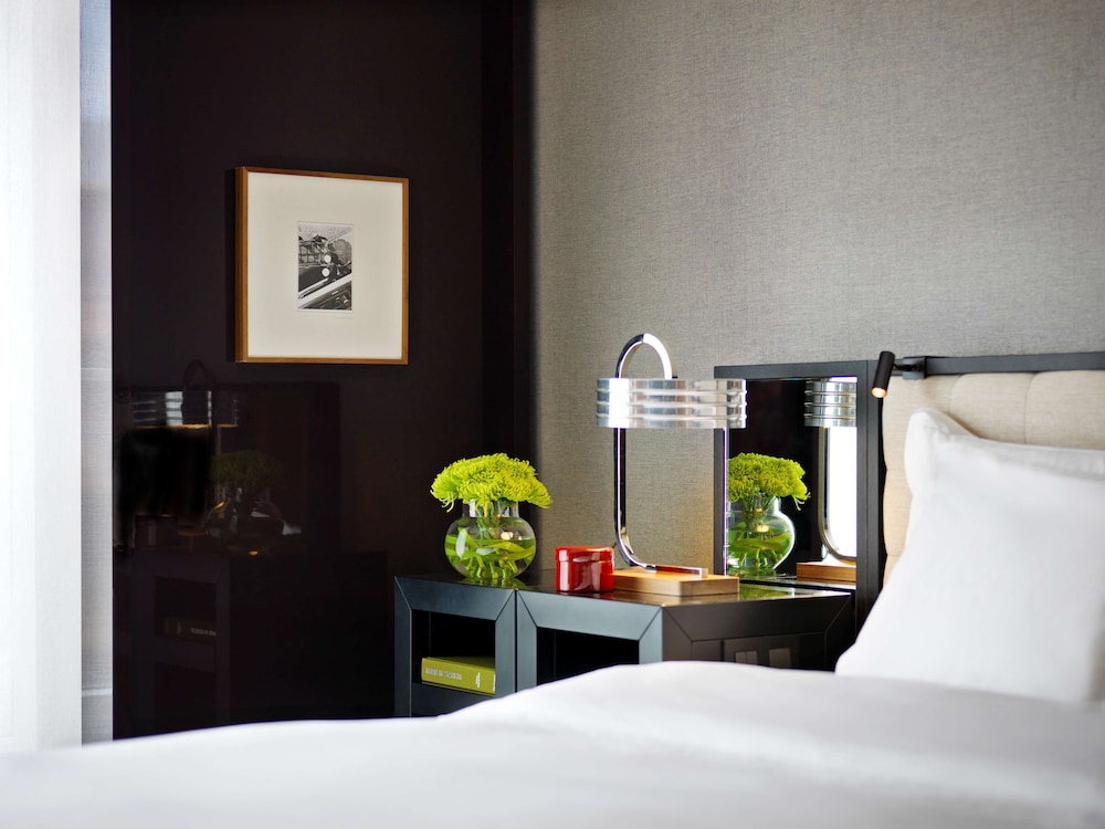GRAND HYATT BERLIN 14/80