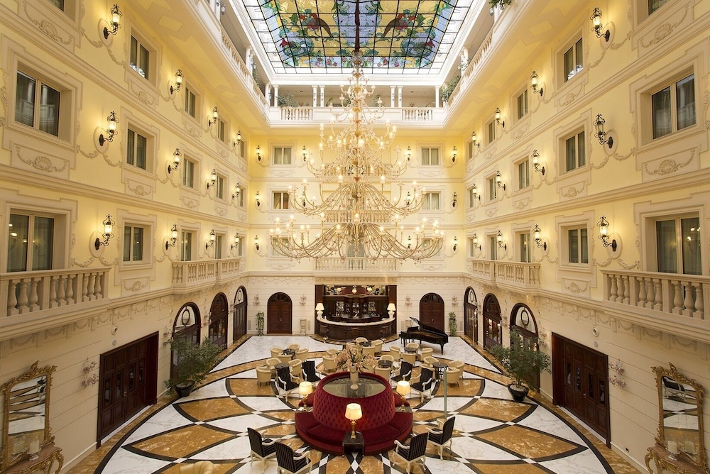 GRAND HOTEL VANVITELLI in CASERTA