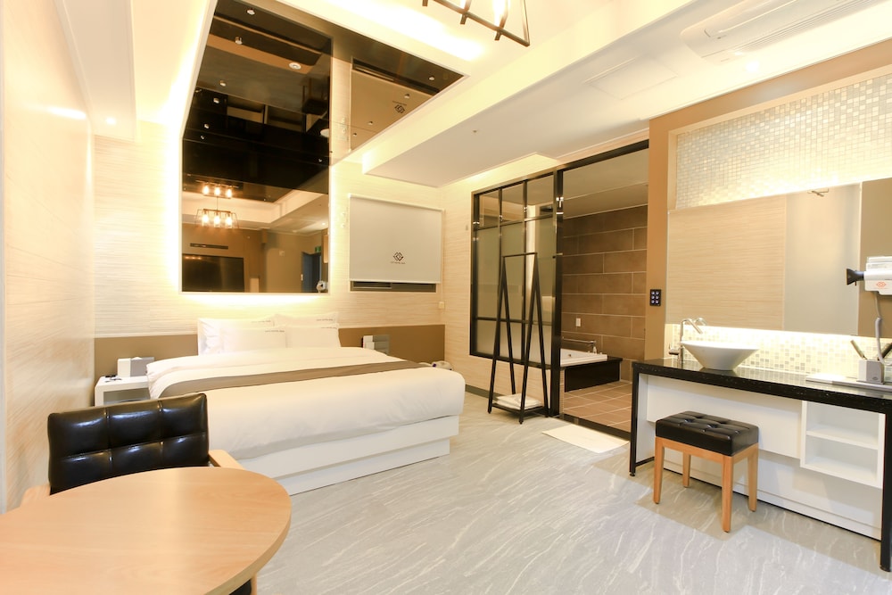 City Hotel G&G 30/45