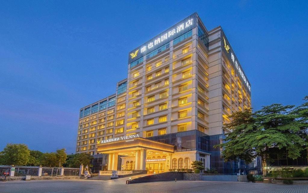 Vienna International Hotel Guangzhou Airport 8/55
